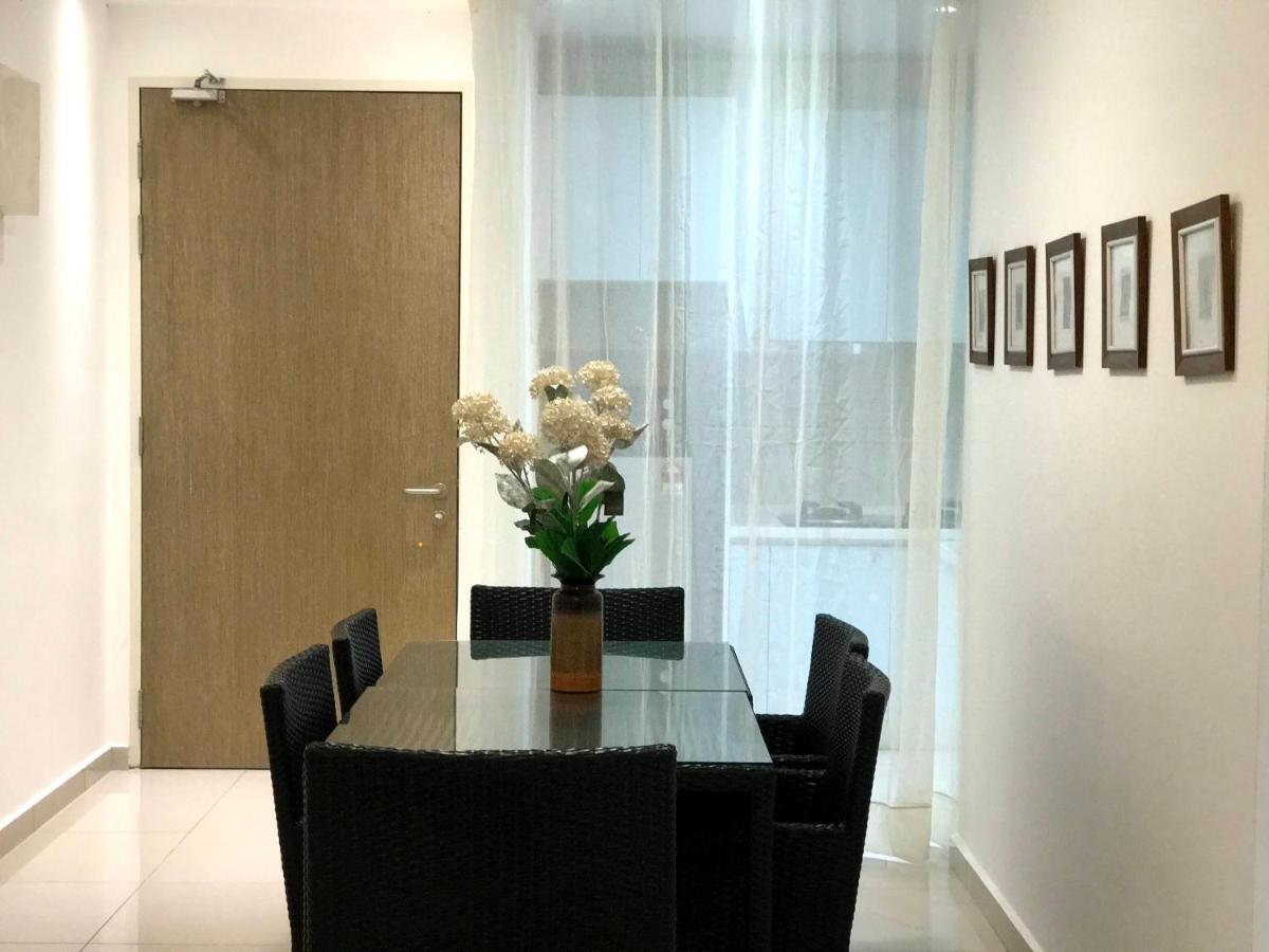 קואלה לומפור Klcc Legasi Direct View With A Superking Bed At A 3-Bedroom Premium Unit מראה חיצוני תמונה
